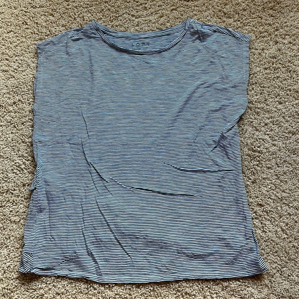 LOFT Vintage Soft Tee Size Medium
